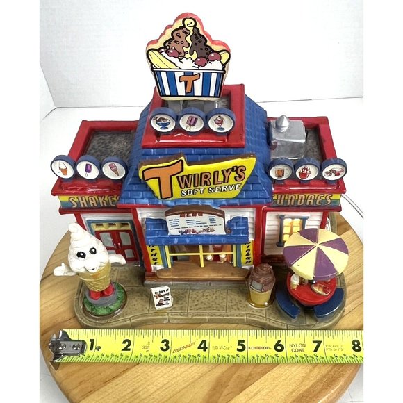 Lemax Village Ceramic TWIRLY'S SOFT SERVE Ice Cream 2007 Light Box Rare - Picture 13 of 14